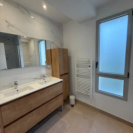 Apartment Avec Terrasse - Proche Et Centre *